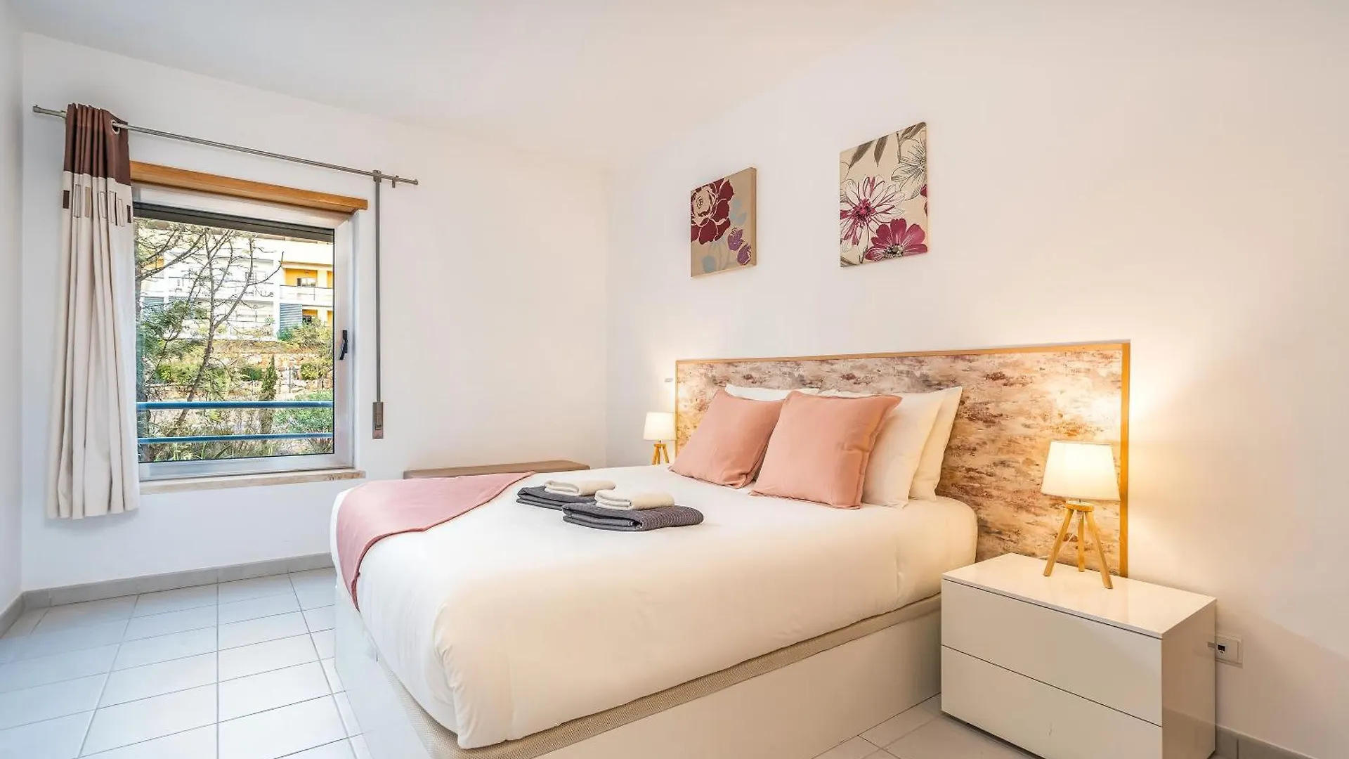 Sea Breeze Apartment Portimao Portugal